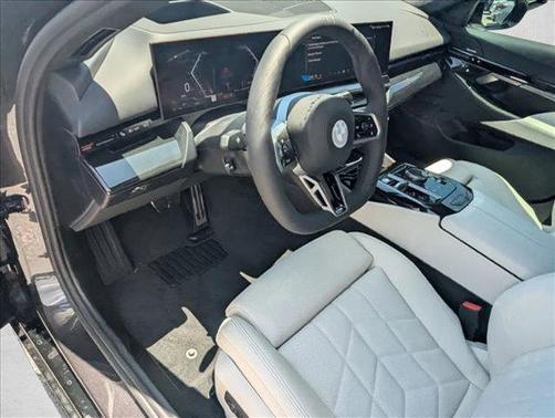 Dark Graphite Metallic 2026 BMW 530 530i