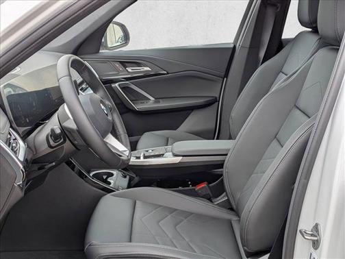 Mineral White Metallic 2026 BMW X1 xDrive28i