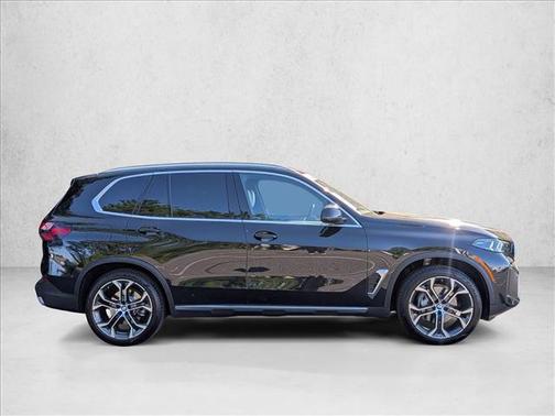 Black Sapphire Metallic 2026 BMW X5 xDrive40i