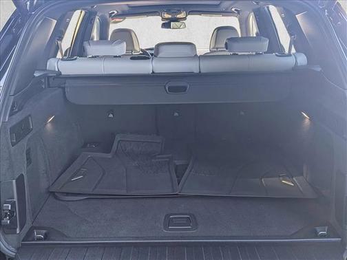 Black Sapphire Metallic 2026 BMW X5 xDrive40i