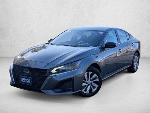 Gun Metallic 2025 Nissan Altima S FWD