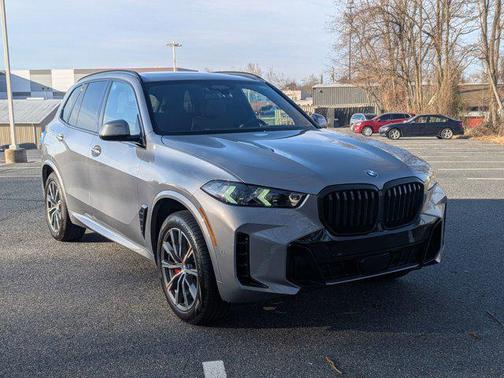 Skyscraper Grey Metallic 2026 BMW X5 xDrive40i
