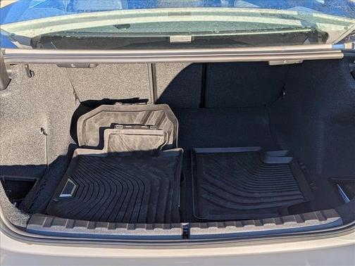 2025 BMW 330 i xDrive