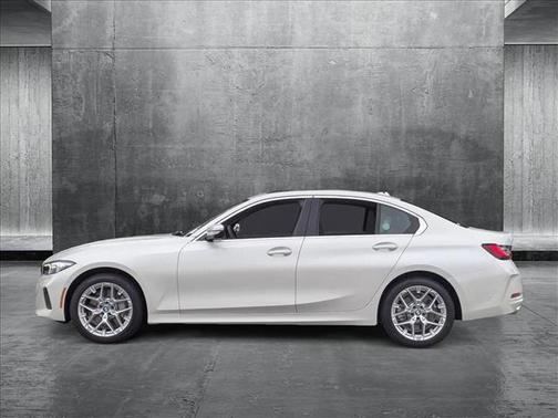 2025 BMW 330 i xDrive