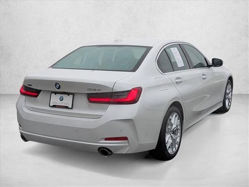 2025 BMW 330 i xDrive