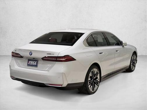 Alpine White 2024 BMW i5 eDrive40