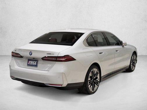 Alpine White 2024 BMW i5 eDrive40