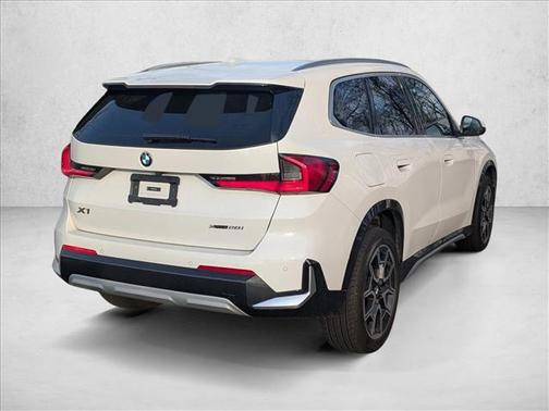 Alpine White 2025 BMW X1 xDrive28i
