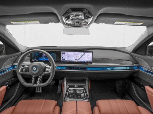 Mineral White Metallic 2026 BMW i7 M70