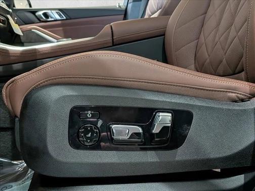 Brooklyn Grey Metallic 2026 BMW X5 xDrive40i