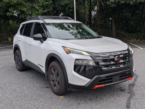 Everest White Pearl Tricoat 2026 Nissan Rogue Rock Creek