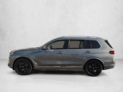 Skyscraper Grey Metallic 2026 BMW X7 xDrive40i