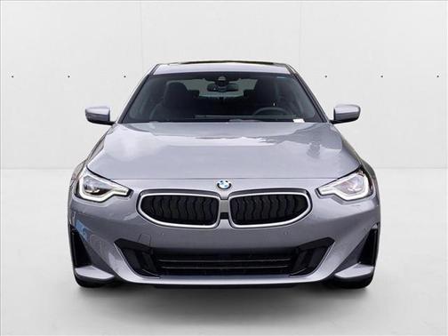 2025 BMW 230 i xDrive