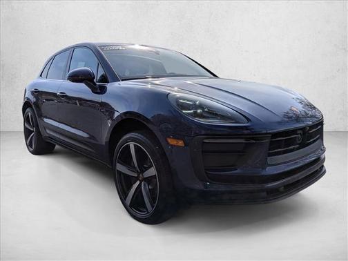 2023 Porsche Macan AWD