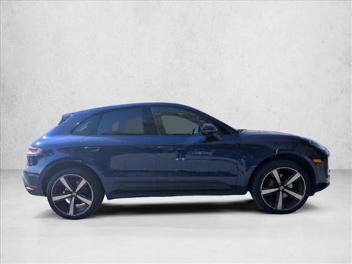 2023 Porsche Macan AWD
