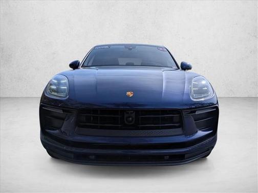 2023 Porsche Macan AWD