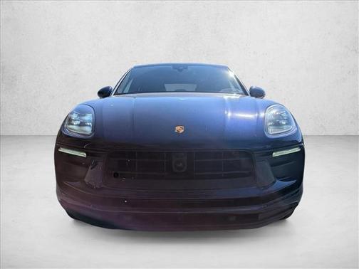 2023 Porsche Macan AWD