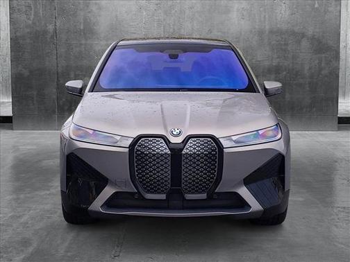 2025 BMW iX xDrive50