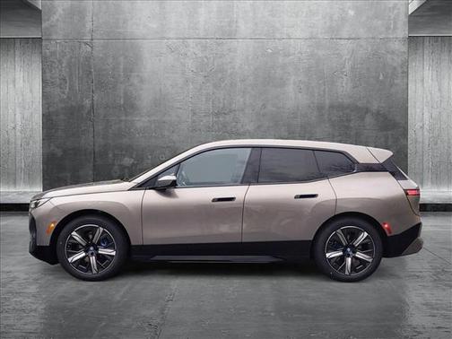2025 BMW iX xDrive50