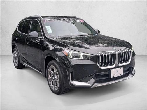 Black Sapphire Metallic 2025 BMW X1 xDrive28i