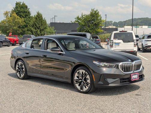2026 BMW 530 i xDrive