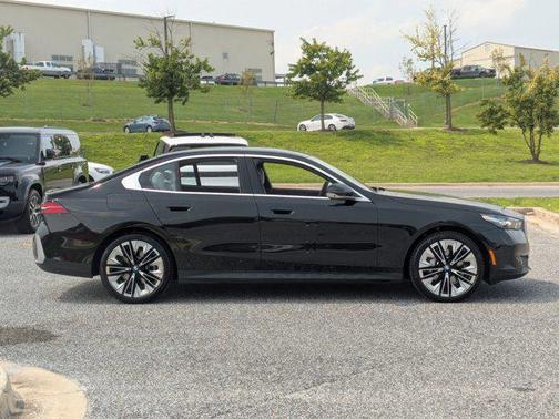 2026 BMW 530 i xDrive