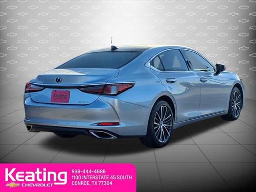 2022 Lexus ES 350 Base