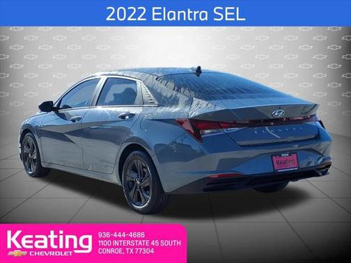 2022 Hyundai ELANTRA SEL