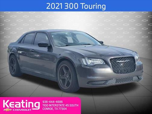 2021 Chrysler 300 Touring