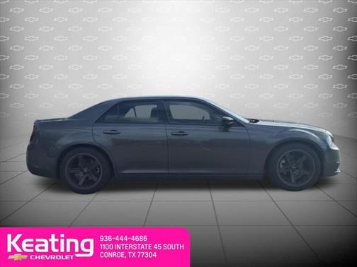 2021 Chrysler 300 Touring