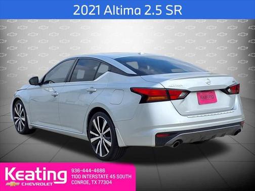 2021 Nissan Altima SR FWD