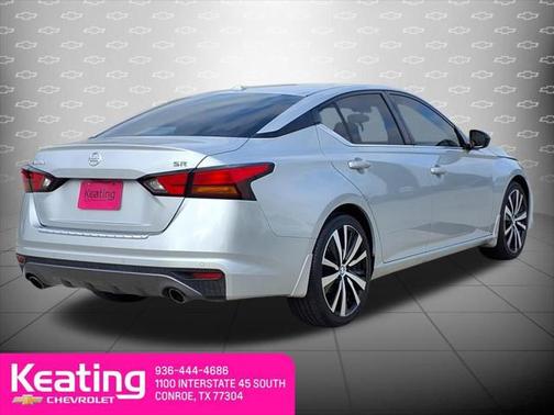 2021 Nissan Altima SR FWD