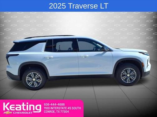 2025 Chevrolet Traverse LT