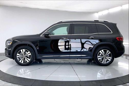 Night Black 2026 Mercedes-Benz GLB 250 4MATIC