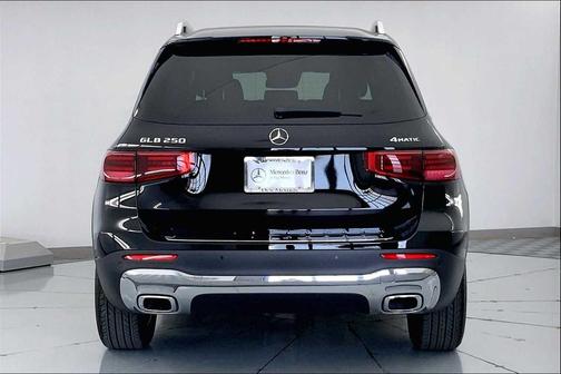 Night Black 2026 Mercedes-Benz GLB 250 4MATIC