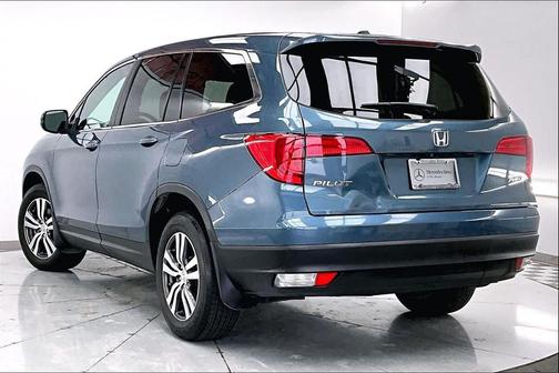 Modern Steel Metallic 2018 Honda Pilot EX-L