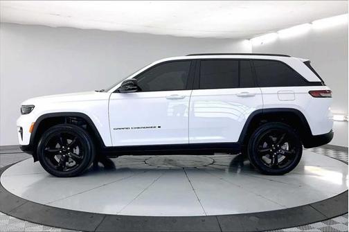 2023 Jeep Grand Cherokee Altitude