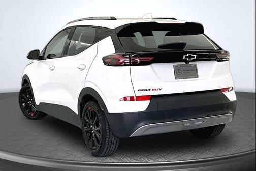 Summit White 2023 Chevrolet Bolt EUV FWD LT