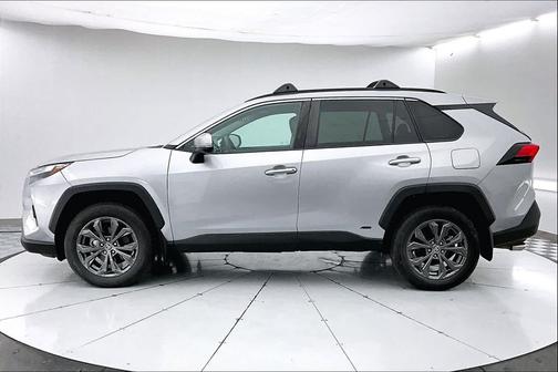 2022 Toyota RAV4 Hybrid XLE Premium