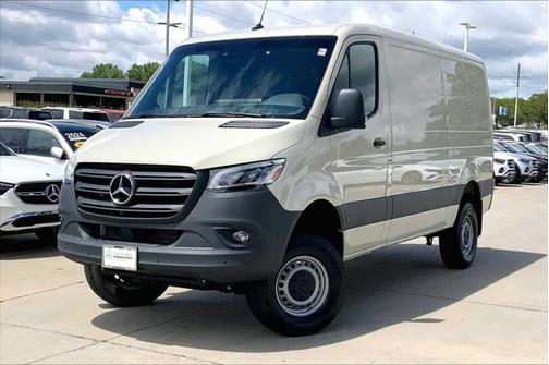 2024 Mercedes-Benz Sprinter 2500 Standard Roof