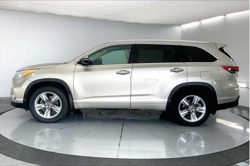2016 Toyota Highlander Limited Platinum
