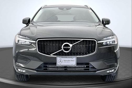 2021 Volvo XC60 T5 Momentum