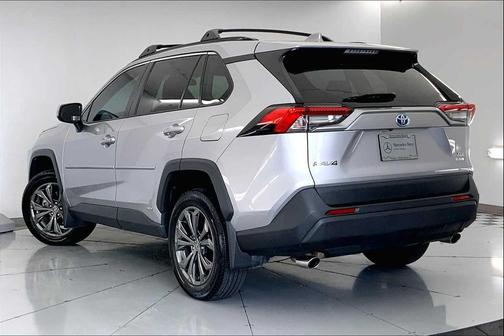 2023 Toyota RAV4 Hybrid XLE Premium