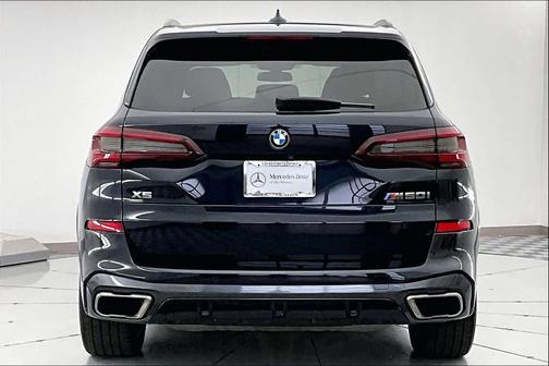 2022 BMW X5 M50i