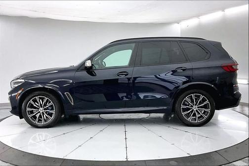2022 BMW X5 M50i
