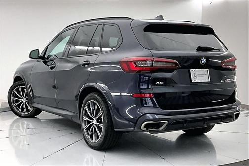 2022 BMW X5 M50i