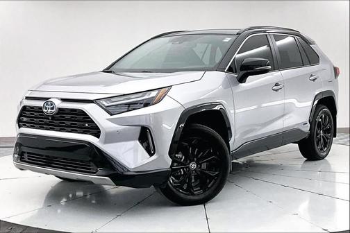 2023 Toyota RAV4 Hybrid SE