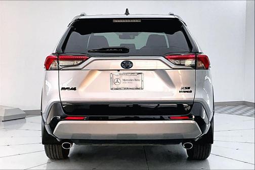 2023 Toyota RAV4 Hybrid SE