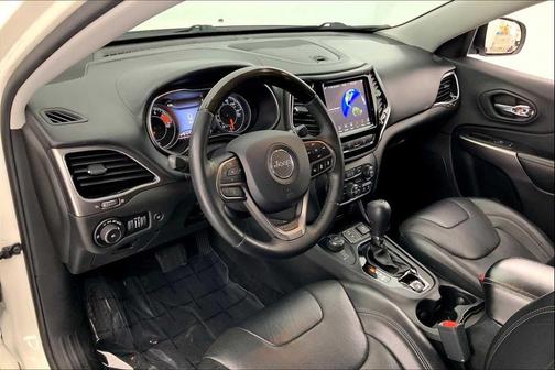 2019 Jeep Cherokee Overland
