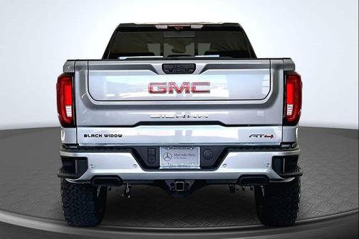 Sterling Metallic 2024 GMC Sierra 1500 AT4